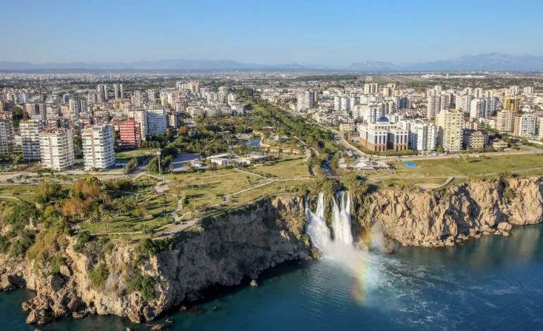 Antalya Flughafen Döşemealtı Transfer | Entfernung